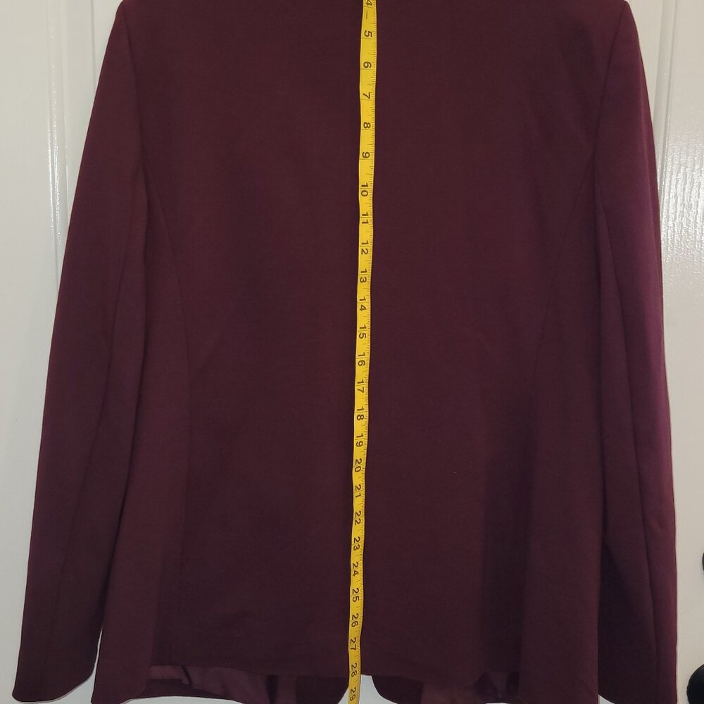 Burgundy suit jacket - Picture 4 of 5